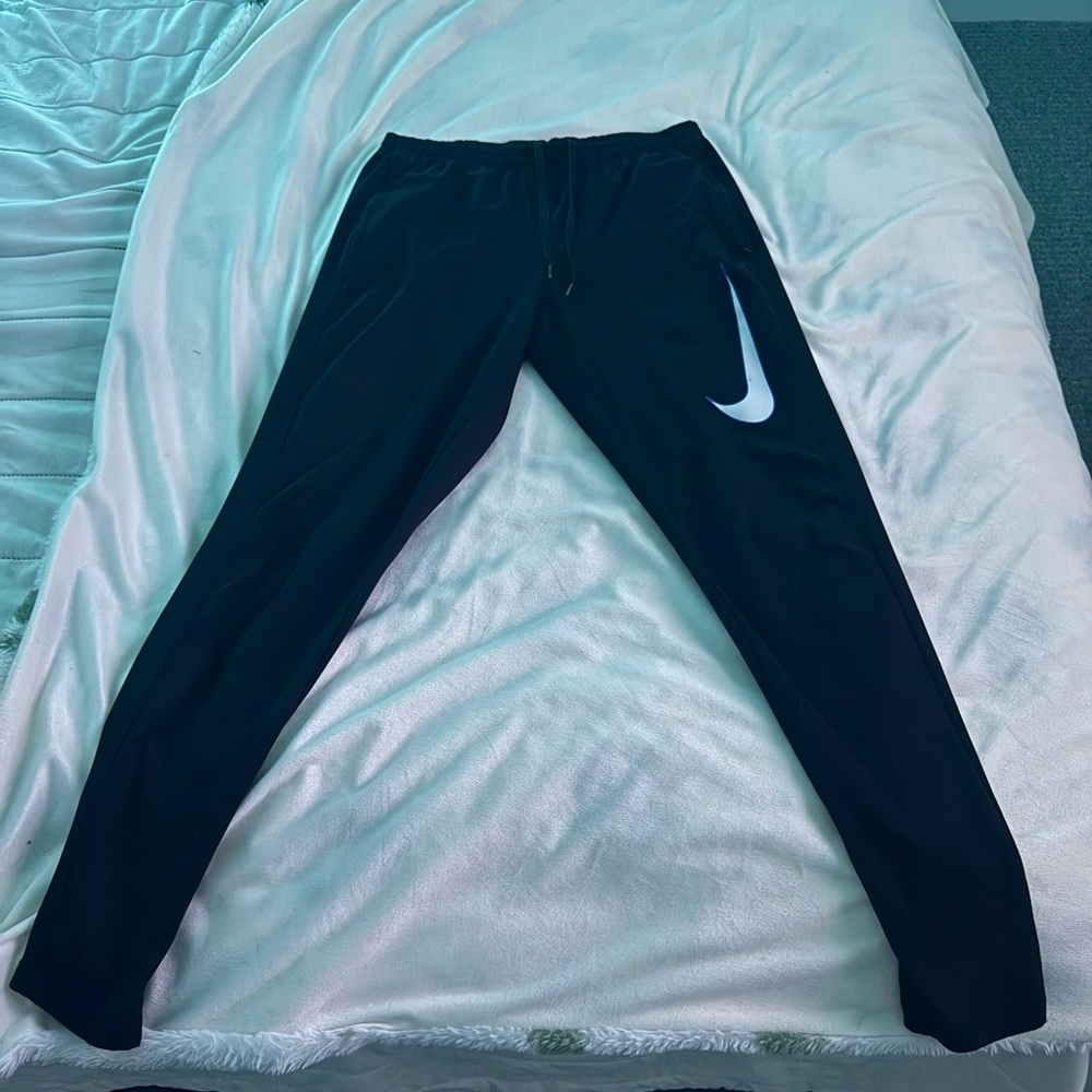 Nike Men’s Black Joggers with White Swoosh